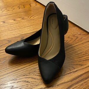 Hush Puppies Black Textured Heels